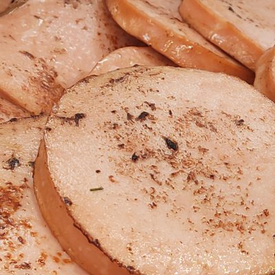 КОЛБАСА ВАР. ЖАРЕНАЯ 1 КУС. — изображение 1